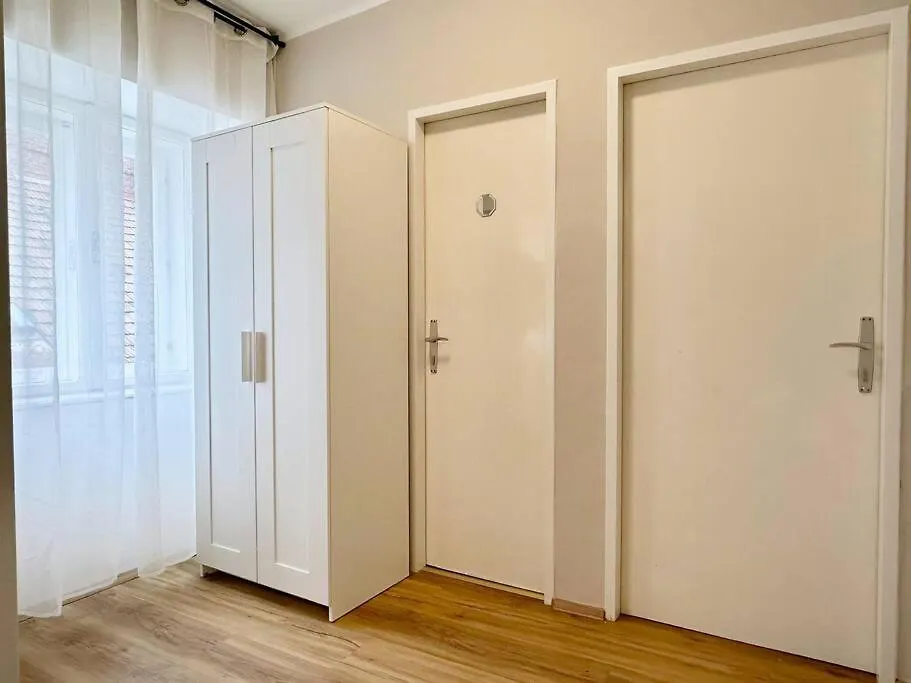 Next To Shopping Street I 5 Minutes To Inner City Vienna Apartment