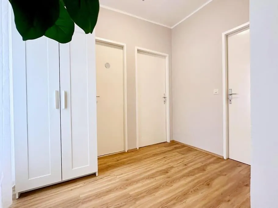 Next To Shopping Street I 5 Minutes To Inner City Wien Østrig