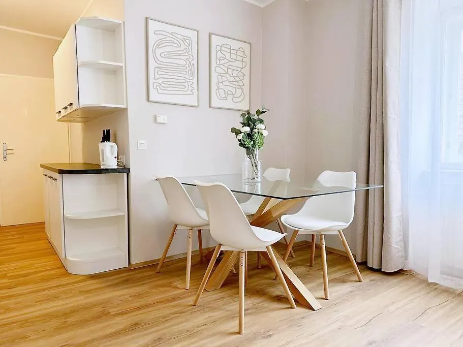 Апартаменты Next To Shopping Street I 5 Minutes To Inner City Вена